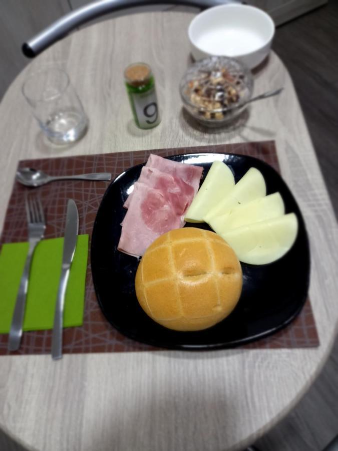 B&B Km 198 - Letto E Colazione Sorbara Buitenkant foto