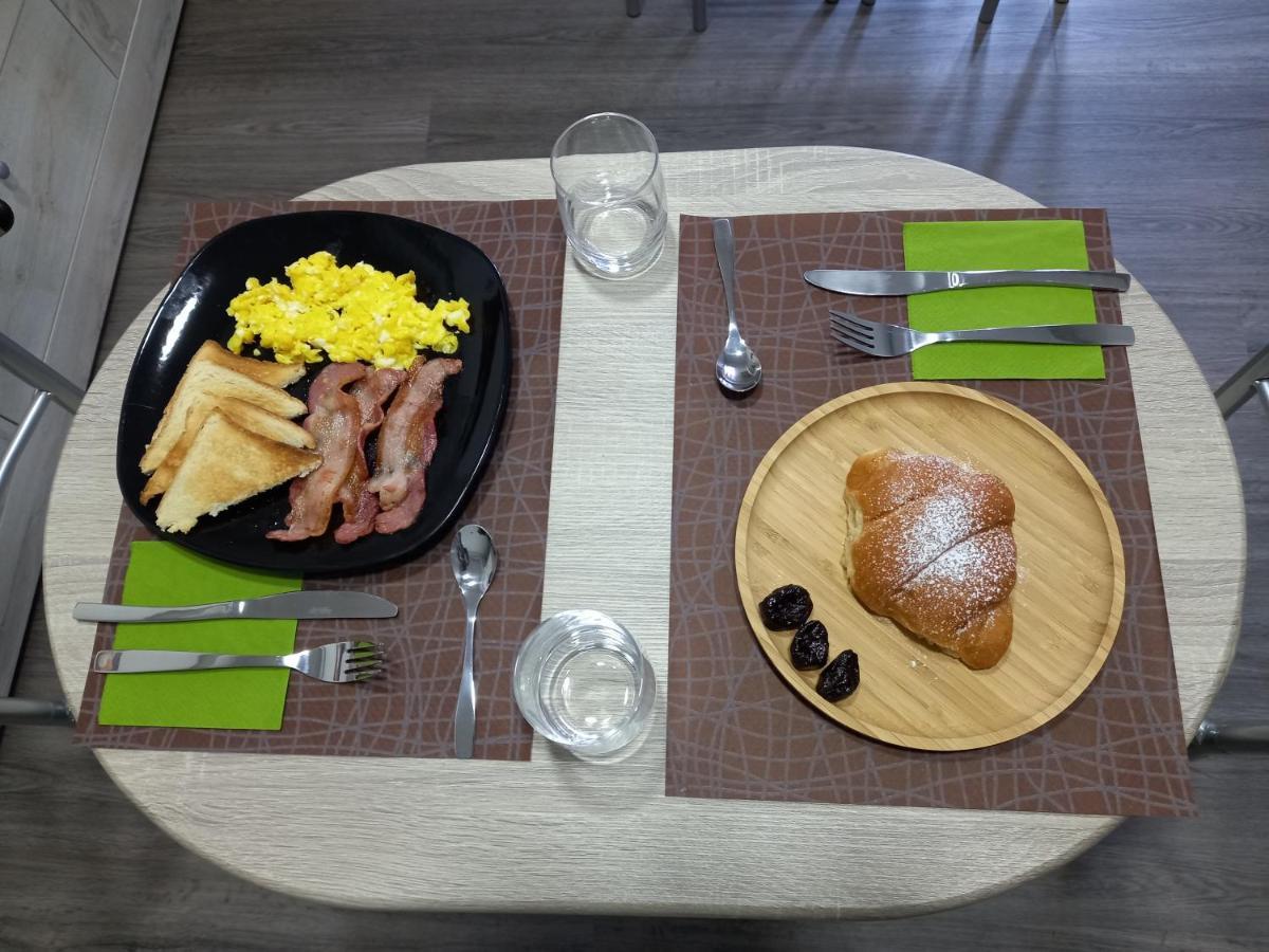 B&B Km 198 - Letto E Colazione Sorbara Buitenkant foto